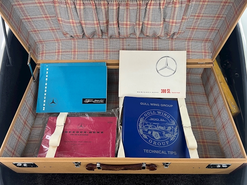 Mercedes-Benz 300 SL Roadster - The Penultimate Car Ever Produced - Large 100
